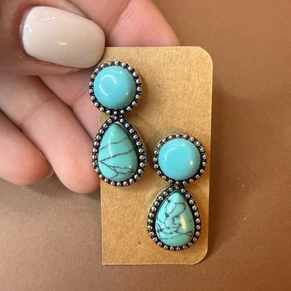 🩵BUNDLE AND SAVE 🩵(3/$16) Turquoise Double Drop Teardrop Earrings
